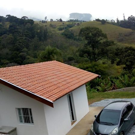 Cantinho Da Divina Paz São Bento do Sapucaí Exterior foto